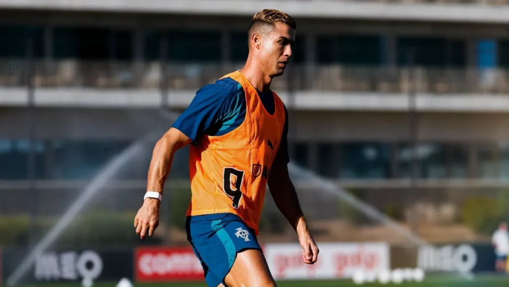 A imagem atual não possui texto alternativo. O nome do arquivo é: cristiano-ronaldo-treino-e1790703163506.webp