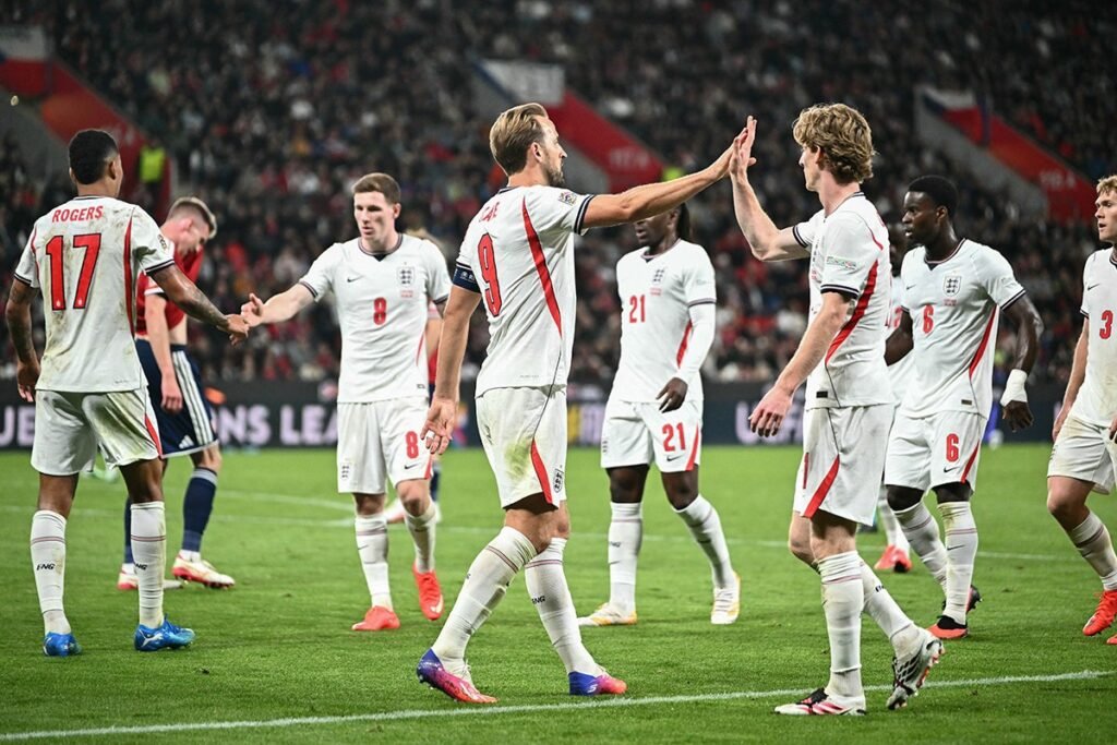 A imagem atual não possui texto alternativo. O nome do arquivo é: 1_kane_e_gordon_selecao_da_inglaterra-967174.jpg